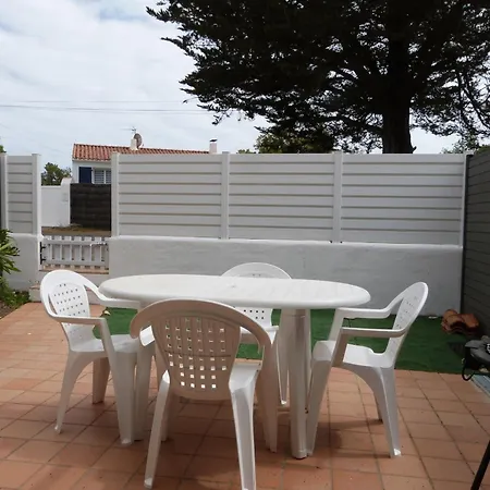 بيت للعطل Noirmoutier : Maisonnette En Pres De La Plage, 5 Pers, Animaux Admis - Fr-1-823-81 بارْباتْرْ