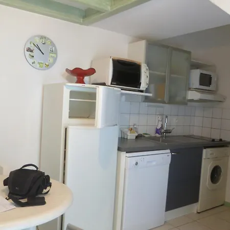 Noirmoutier : Maisonnette En Pres De La Plage, 5 Pers, Animaux Admis - Fr-1-823-81 * بارْباتْرْ
